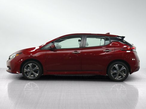 Used 2020 Nissan Leaf SV Plus w/ SV Plus Technology Package FWD image 2
