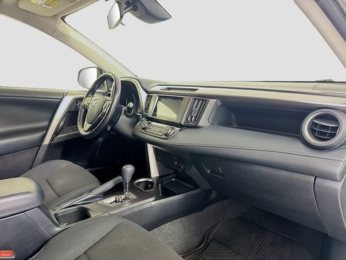Used 2018 Toyota RAV4 XLE AWD/4WD image 26