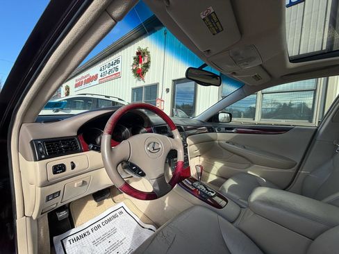 Used 2004 Lexus ES 330 image 9