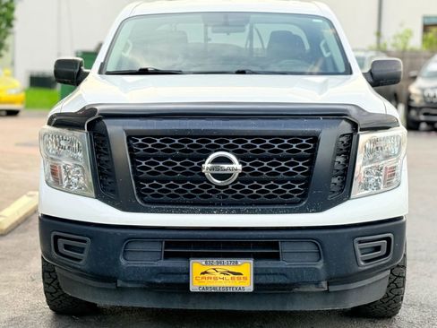 Used 2017 Nissan Titan S AWD/4WD image 3