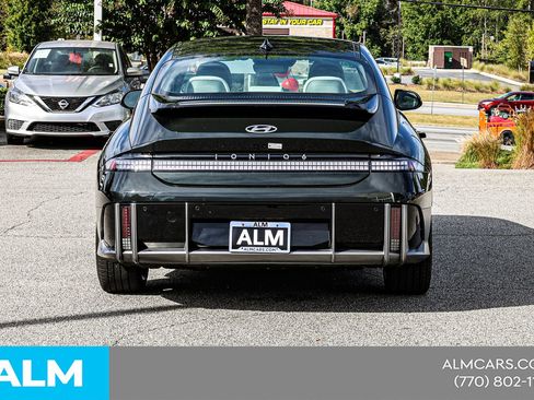 Used 2024 Hyundai Ioniq 6 SEL image 13