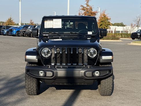Certified 2023 Jeep Gladiator Willys image 3