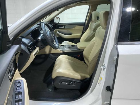 Used 2023 Acura MDX SH-AWD w/ Technology Package image 2