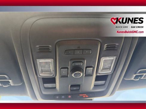 Used 2023 GMC Yukon SLT w/ SLT Premium Package AWD/4WD image 26