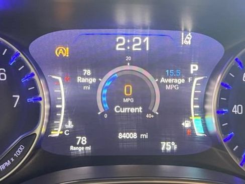 Used 2021 Chrysler Pacifica Limited w/ Uconnect Theater Family Group AWD/4WD image 16