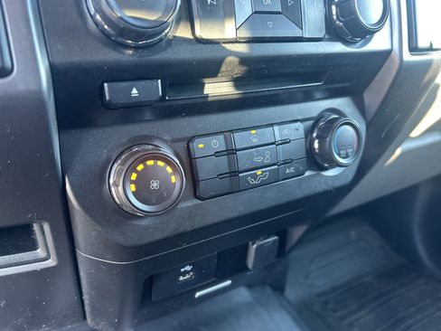 Used 2018 Ford F150 XLT w/ XTR Package image 21