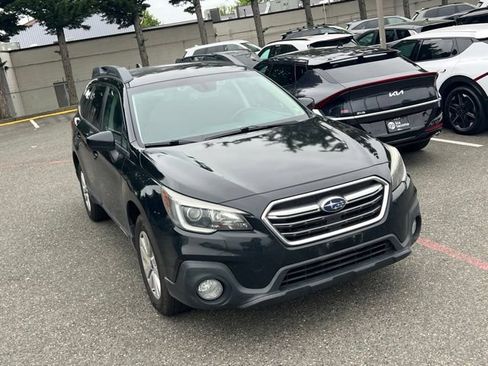 Used 2019 Subaru Outback 2.5i Premium AWD/4WD image 3