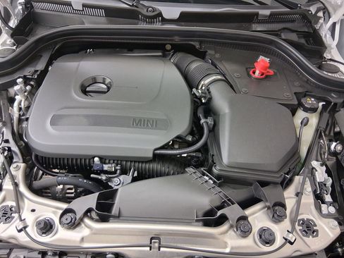 New 2026 MINI Cooper 2-Door Hardtop FWD image 26