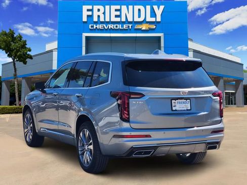 Used 2025 Cadillac XT6 Premium Luxury image 5