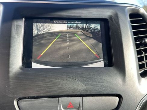 Used 2020 Jeep Cherokee Latitude image 24