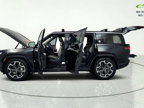 Used 2024 Rivian R1S Adventure AWD/4WD image 15