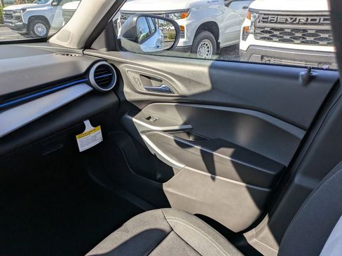 New 2026 Chevrolet Trax LS w/ Driver Confidence Package image 17