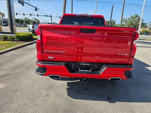 Used 2023 Chevrolet Silverado 1500 RST AWD/4WD image 4