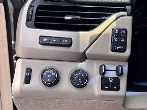 Used 2016 GMC Yukon XL Denali w/ Open Road Package AWD/4WD image 22