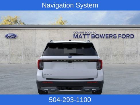 New 2026 Ford Explorer Active RWD image 7