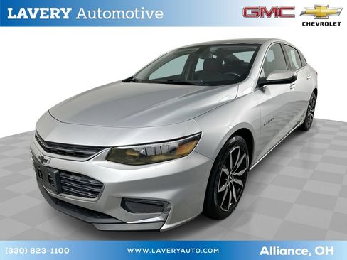 Used 2018 Chevrolet Malibu LT FWD image 1