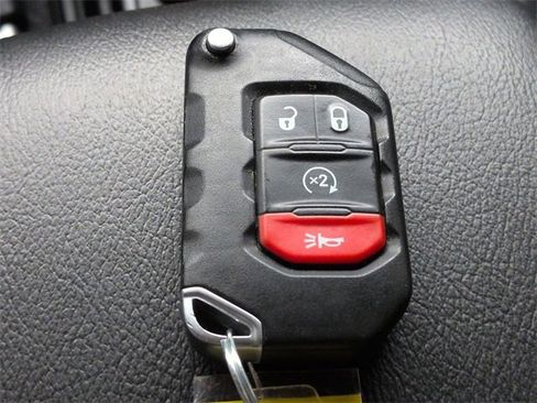 Certified 2022 Jeep Gladiator Rubicon w/ Auxiliary Switch Group image 32