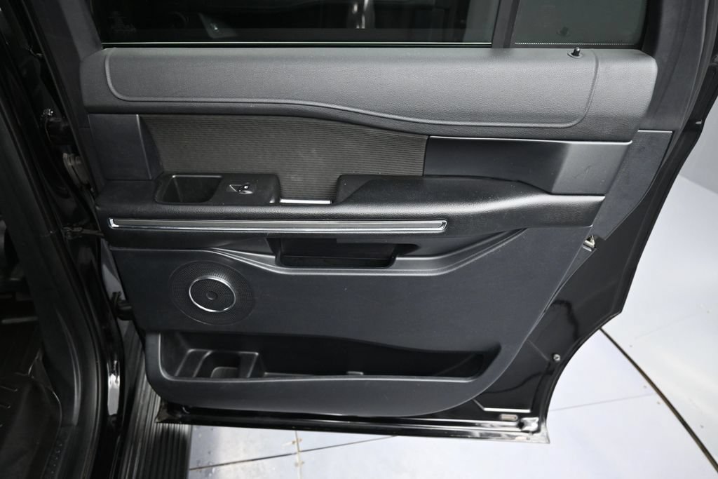 Used 2020 Ford Expedition Max XLT AWD/4WD image 25