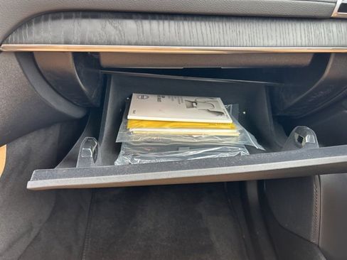 Used 2024 Volvo XC90 B6 Ultimate w/ Lounge Package image 29