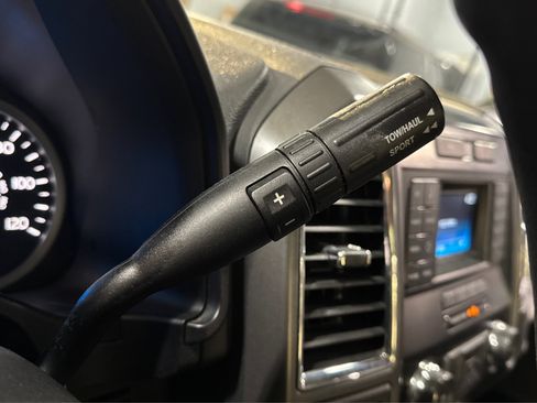 Used 2016 Ford F150 XLT w/ XTR Package image 26