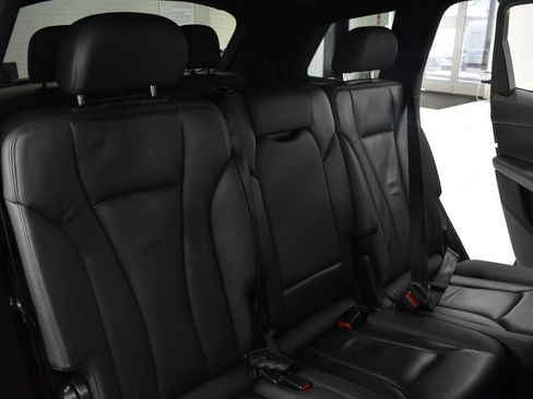 Used 2020 Audi Q7 3.0T Premium Plus w/ Premium Plus Package image 45