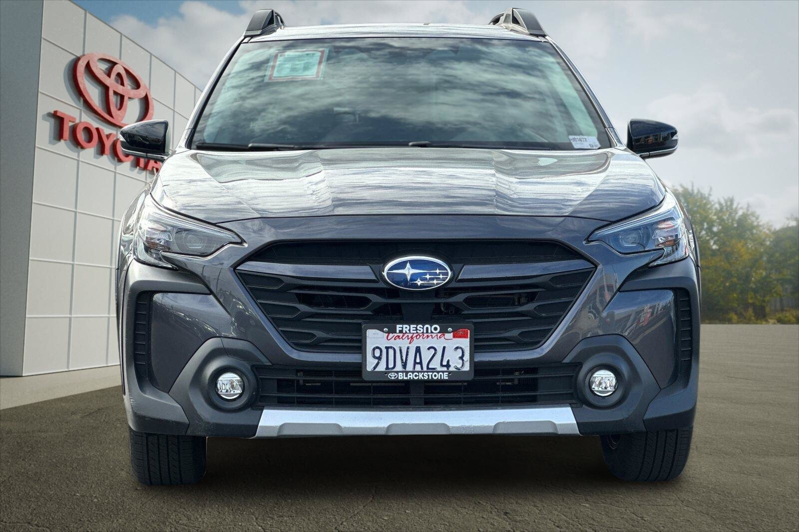 Used 2023 Subaru Outback Limited AWD/4WD image 8