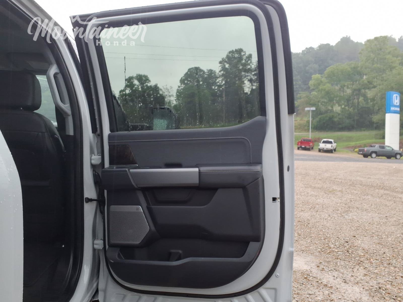 Used 2026 Ford F250 Lariat AWD/4WD image 22
