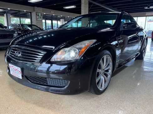 Used 2009 INFINITI G37 Convertible w/ Premium Pkg RWD image 3