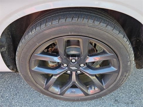 Used 2022 Dodge Challenger SXT w/ Blacktop Package image 17