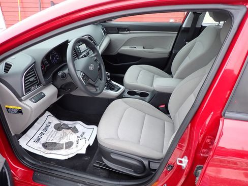 Used 2018 Hyundai Elantra SE image 7