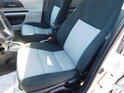 Used 2014 Toyota Prius C One image 12