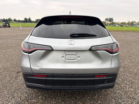 Used 2023 Honda HR-V LX image 9