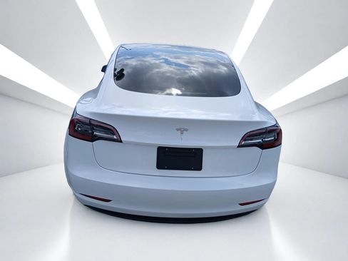 Used 2023 Tesla Model 3 Standard Range RWD image 6
