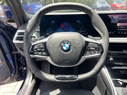 Used 2025 BMW 330i Sedan w/ Premium Package RWD image 15