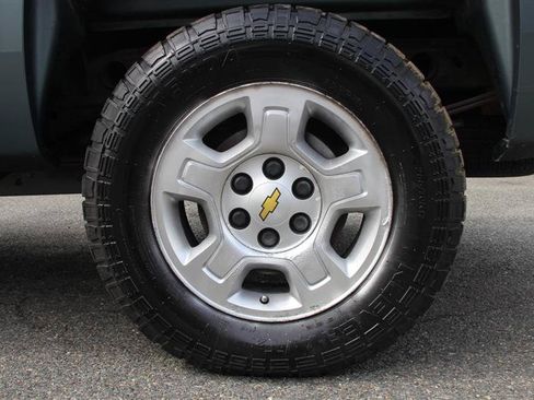 Used 2009 Chevrolet Silverado 1500 LT w/ Power Pack Plus AWD/4WD image 14
