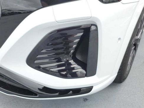 Certified 2024 Audi Q8 e-tron Prestige w/ Prestige Package AWD/4WD image 10