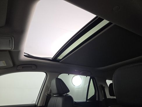 New 2026 Honda Pilot Touring image 4