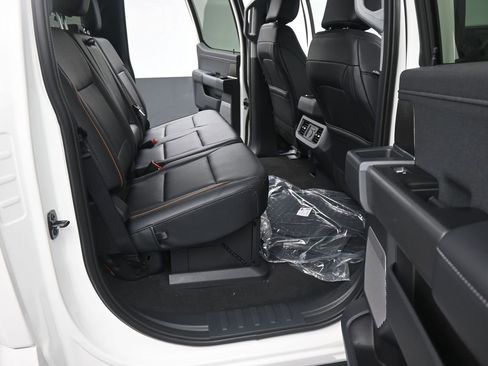 New 2026 Ford F250 Lariat w/ Chrome Package AWD/4WD image 14