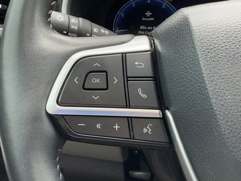 Used 2023 Toyota Highlander Limited AWD/4WD image 18