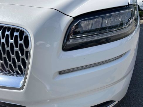 Certified 2022 Lincoln Nautilus Reserve AWD/4WD image 11