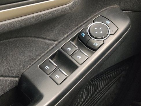 Used 2022 Ford Escape SE w/ SE Sport Appearance Package FWD image 27