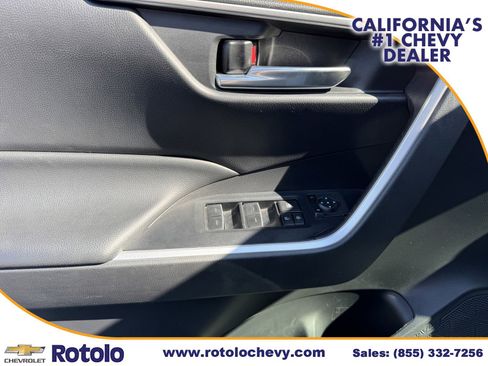 Used 2022 Toyota RAV4 XLE image 19