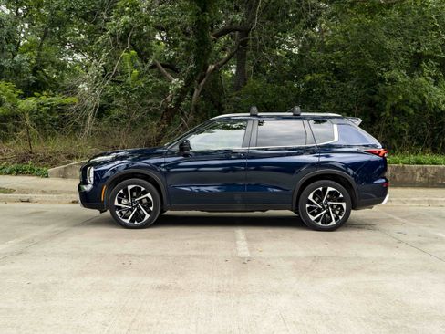 Used 2024 Mitsubishi Outlander SE AWD/4WD image 6