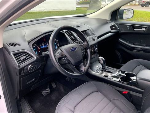 Used 2016 Ford Edge SE image 14