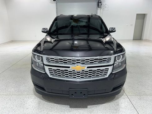 Used 2018 Chevrolet Tahoe LT w/ Luxury Package RWD image 8
