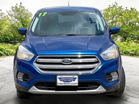 Used 2017 Ford Escape SE AWD/4WD image 2