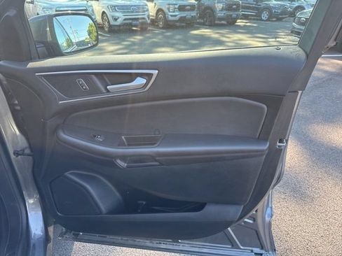 Certified 2022 Ford Edge SEL w/ Convenience Package AWD/4WD image 15