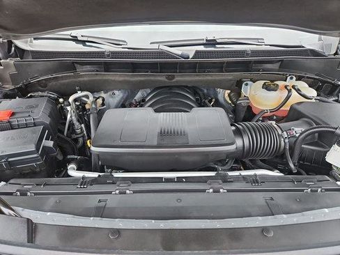 Used 2025 GMC Yukon XL Denali RWD image 29