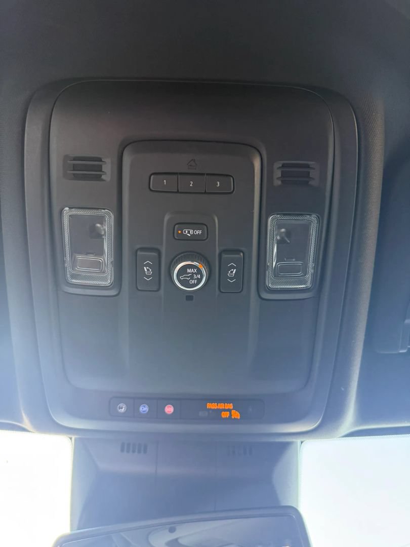 Used 2021 Cadillac Escalade Luxury RWD image 33