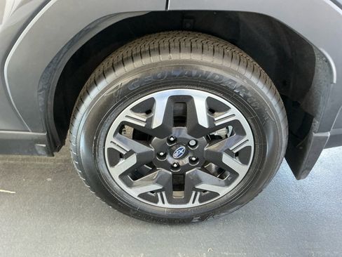 Used 2026 Subaru Forester Premium image 27